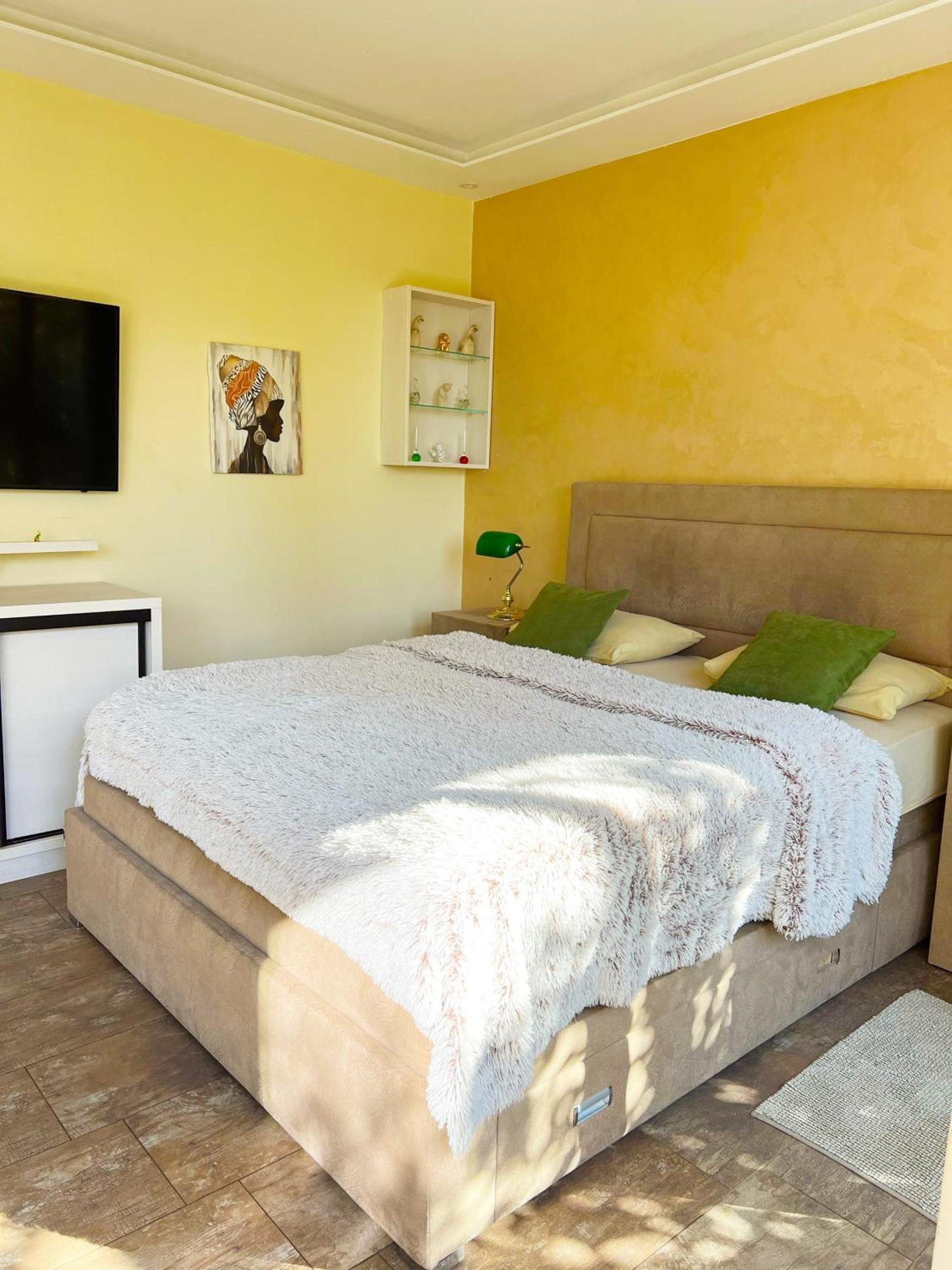 Apartments Aerodrom Podgorica Ruang foto